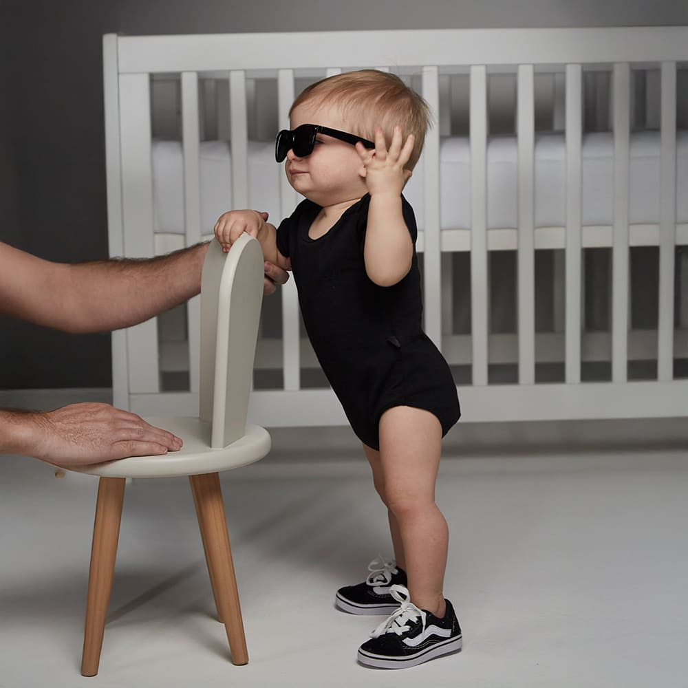 Essential Black – Body Preto Manga Curta Bebê